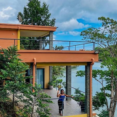 La Maison Rivaria Votre Maison De Vacances Au Luxe Intime Et Au Confort Absolu Au Bord De La Mer Villa Ile Sainte-Marie Exterior photo